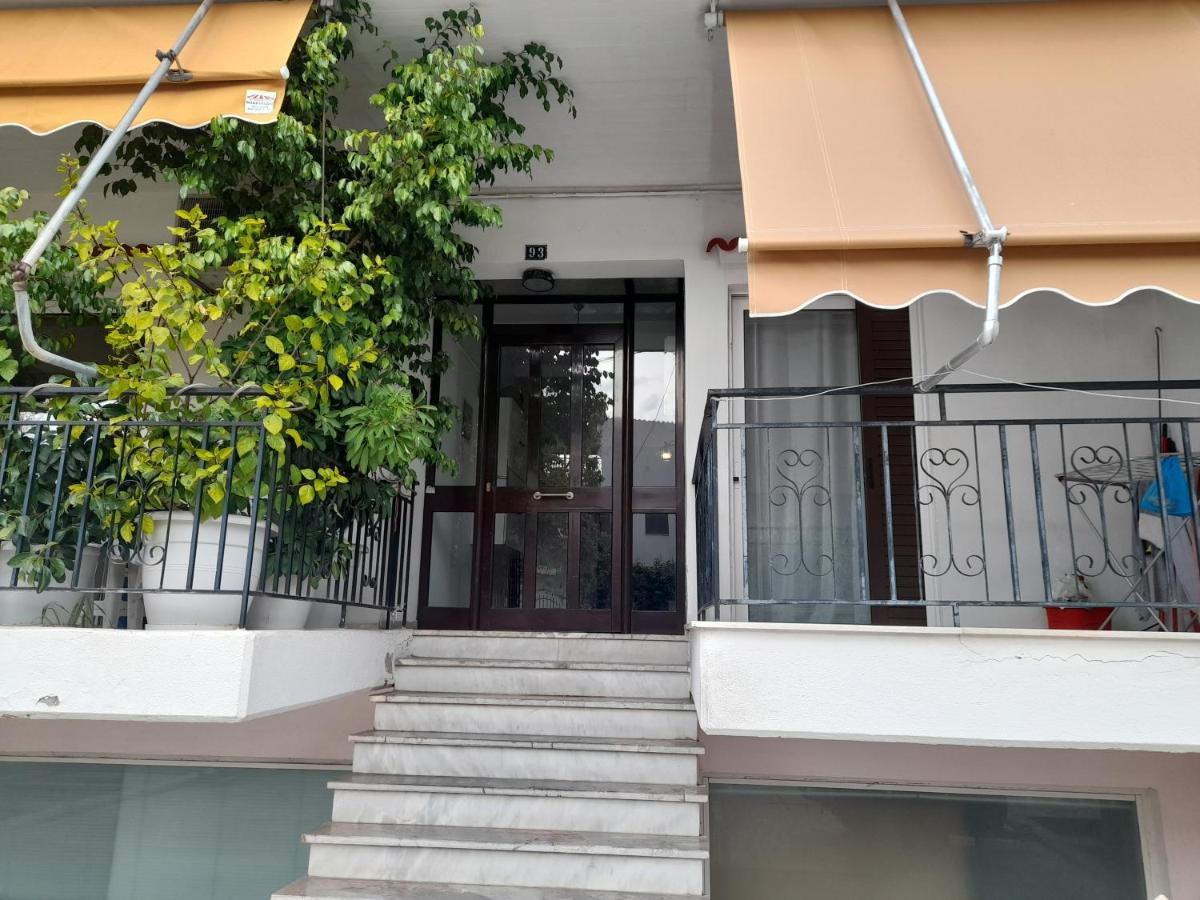 Luchia Apartment Patras Exterior photo